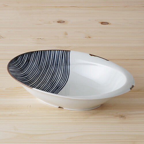 Hasamiyaki Minimalist Oval Half Stripe Serving Bowl