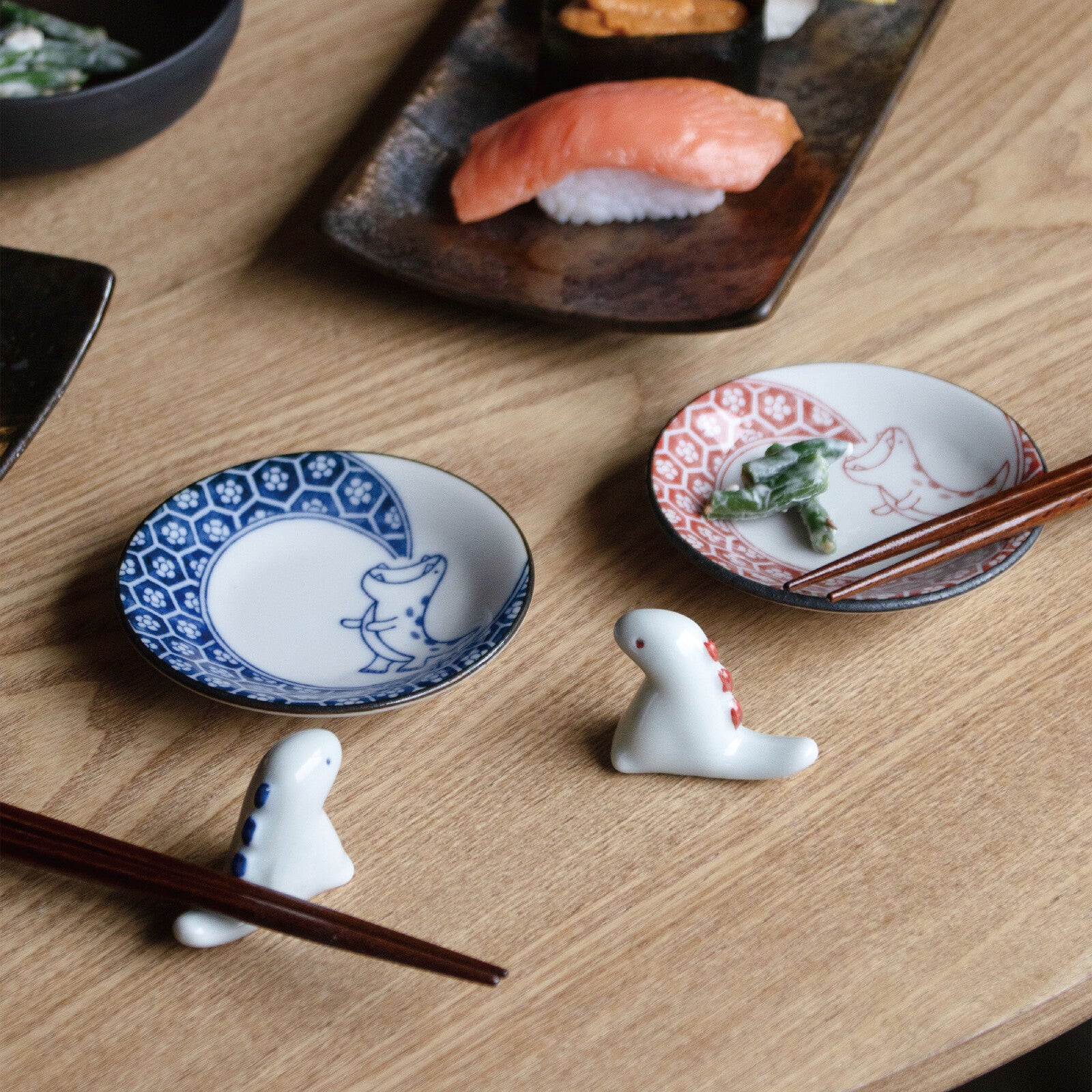 Edo Dinosaur Mamezara Plate & Chopstick Rest Set