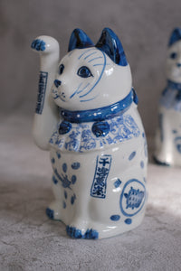 Setoyaki Indigo White Porcelain Maneki Neko Beckoning Cat