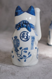 Setoyaki Indigo White Porcelain Maneki Neko Beckoning Cat