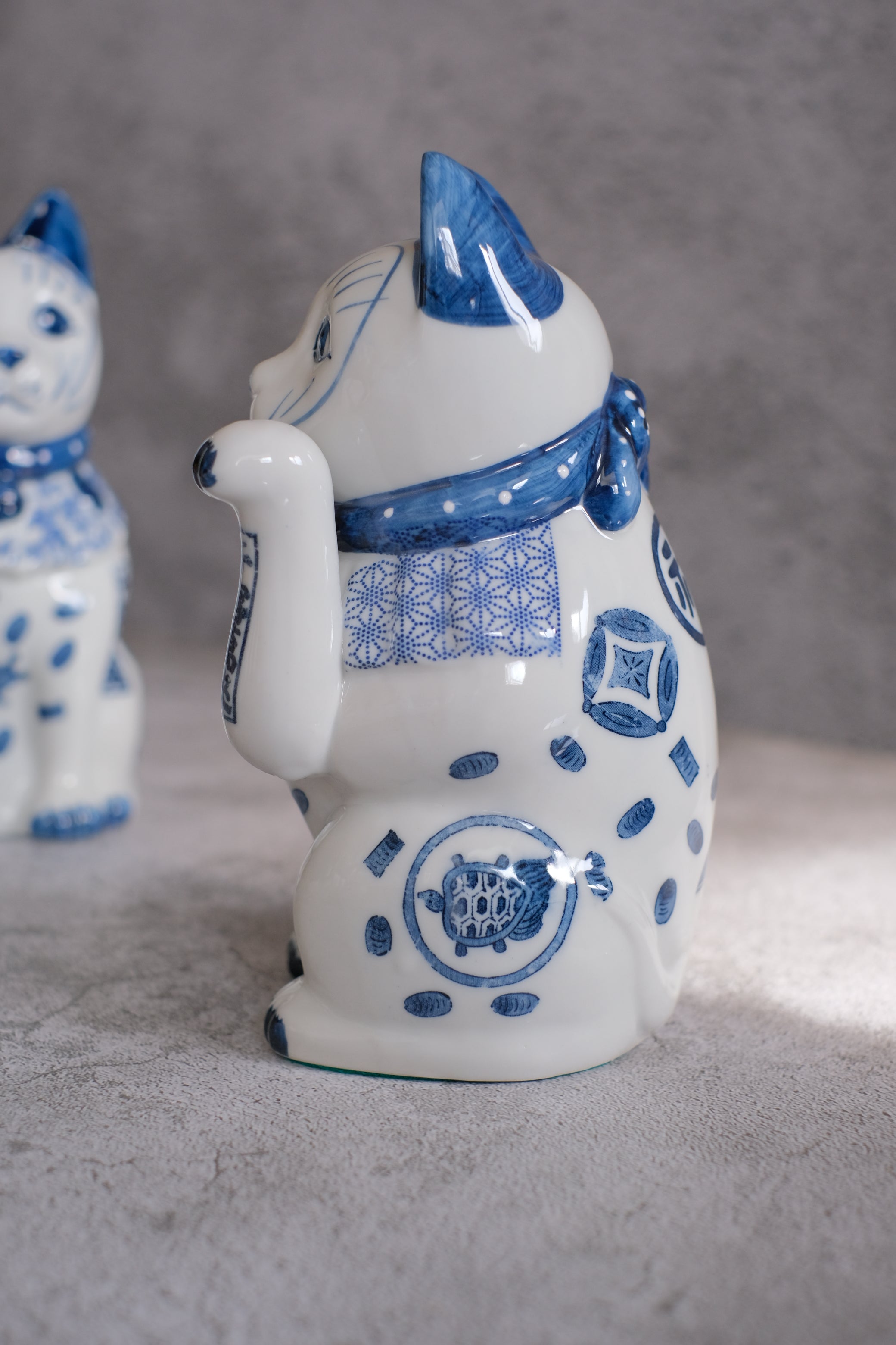 Setoyaki Indigo White Porcelain Maneki Neko Beckoning Cat