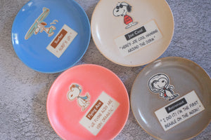 4 Piece Vintage Peanuts Snoopy Retro Appetizer Plates