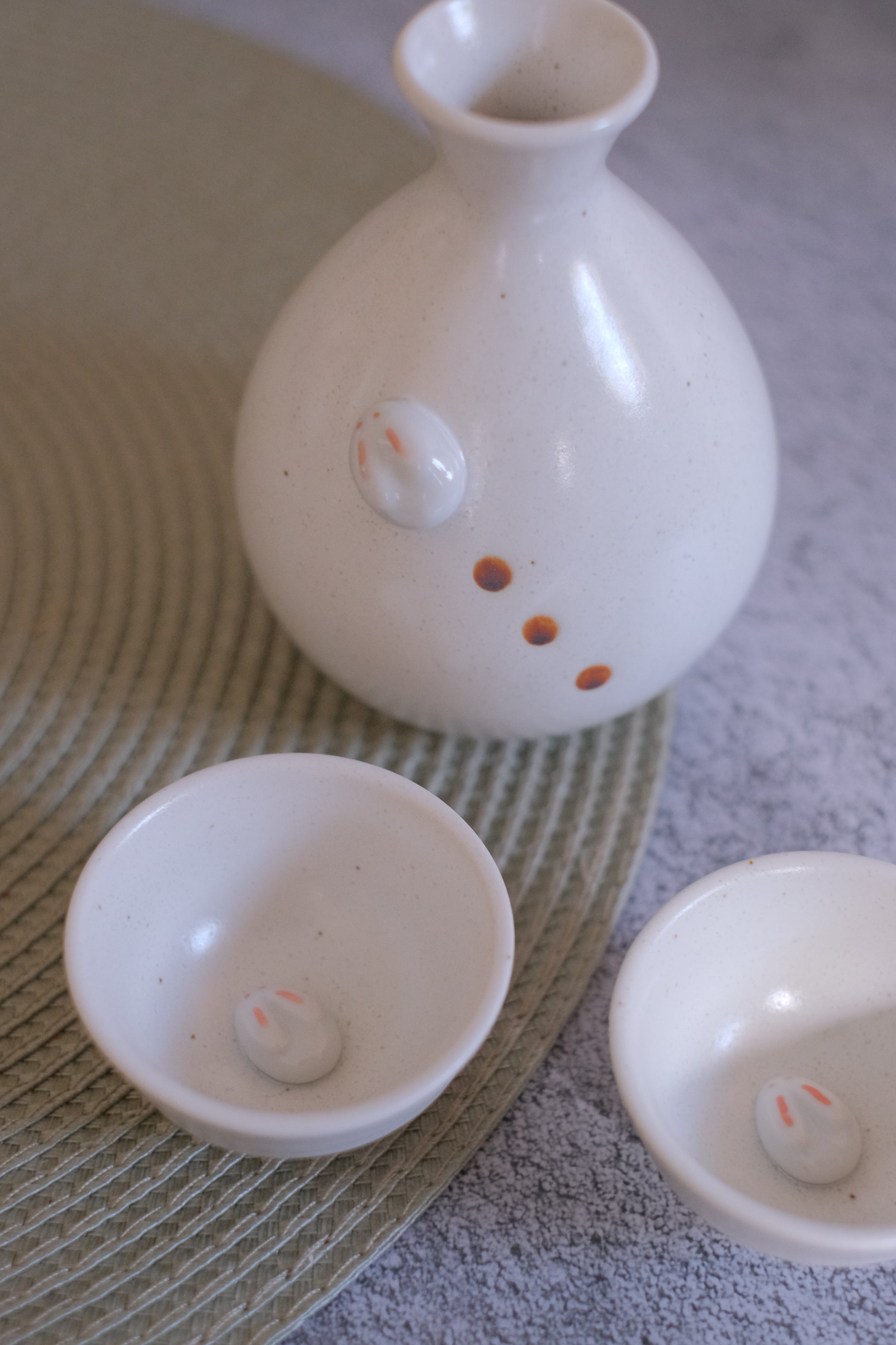 Snow White Usagi O-Sake Japanese Sake Set – Object of Living