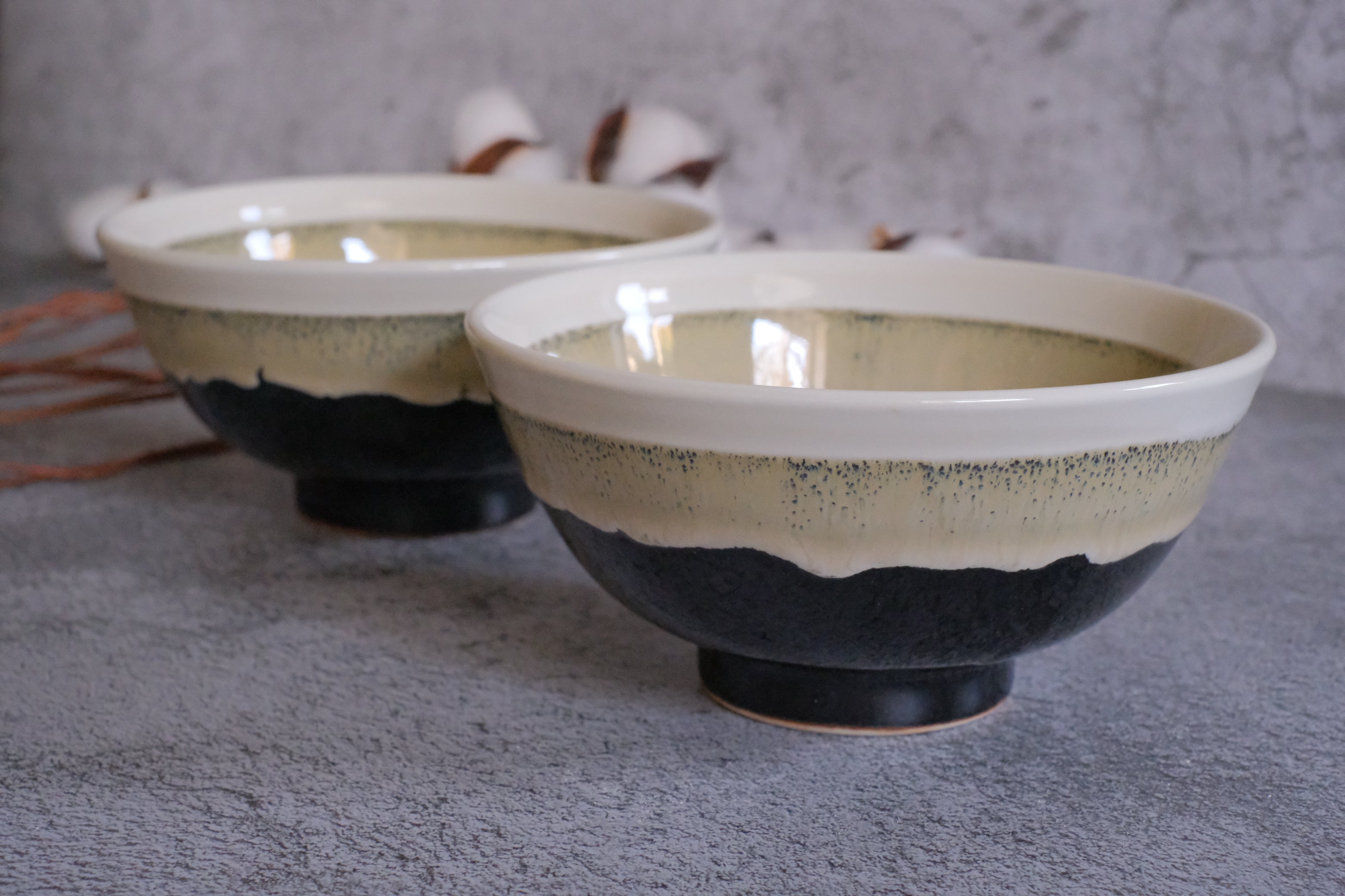 Black & Cream Minoyaki Drip Glaze Oversize Ramen Bowl