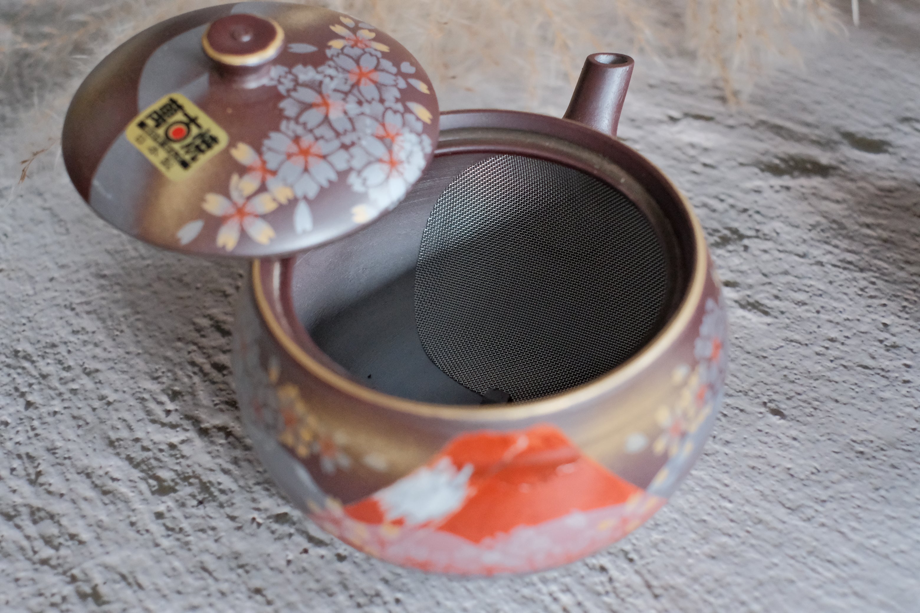 Red Fuji Yoshino Sakura Bankoyaki Teapot