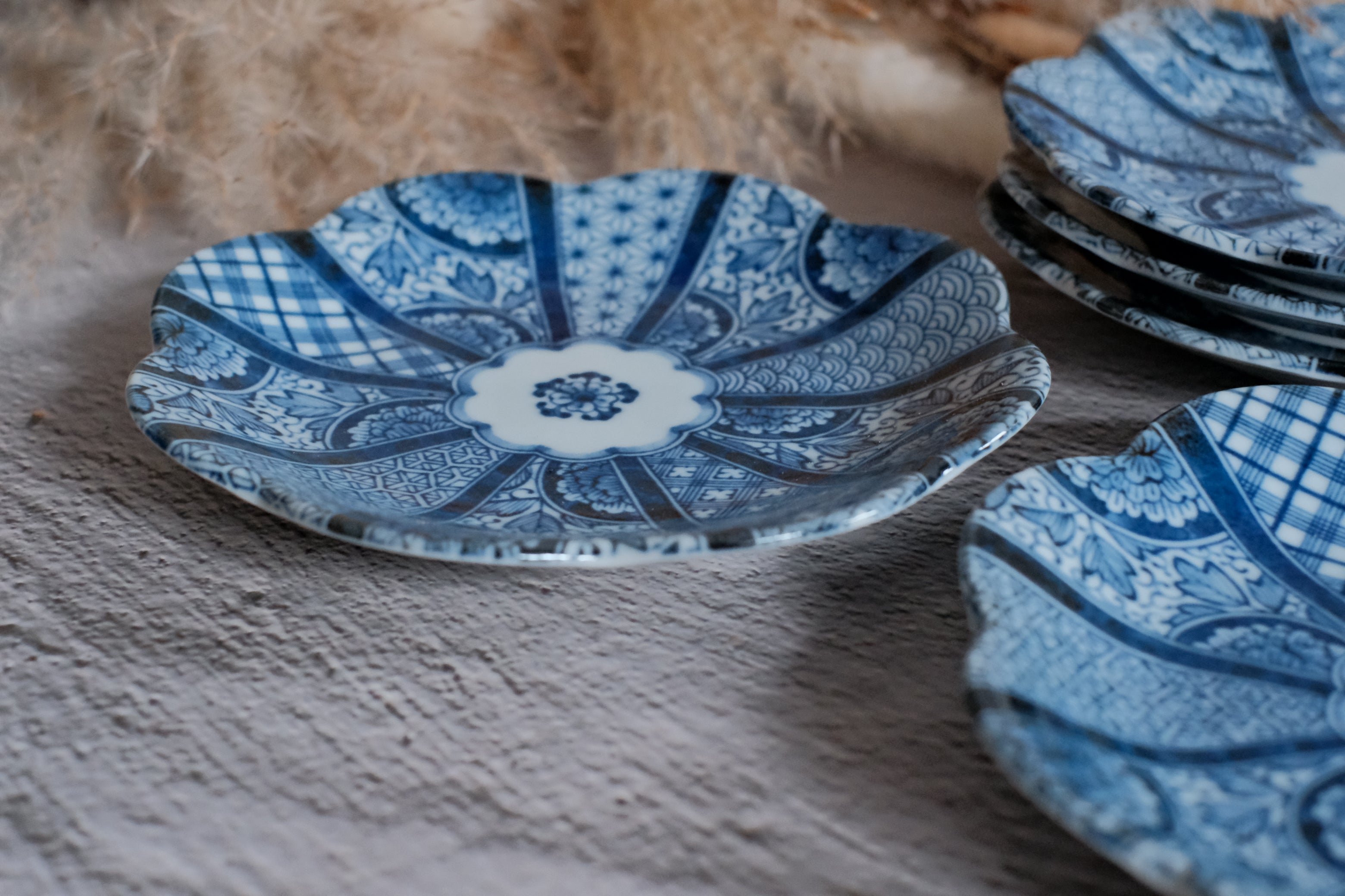 Minoyaki Flower Indigo Dyed Rotana Plate Set