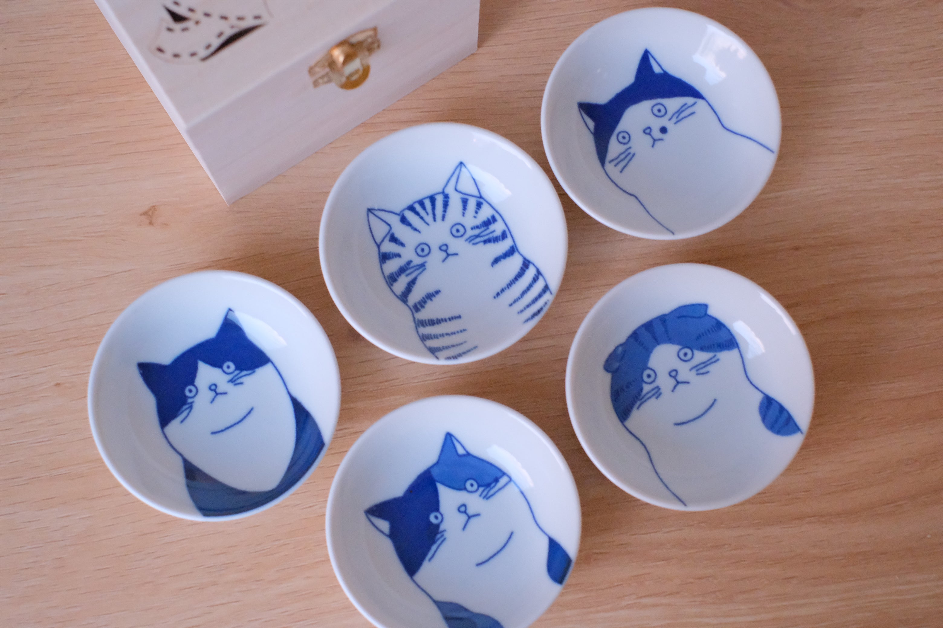 Minoyaki Shichita Cat Mamezara Petite Plate Set – Object of Living