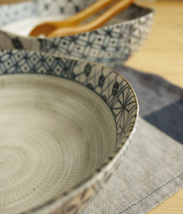 Minoyaki Curved Geometric Print Serving Bowl Set