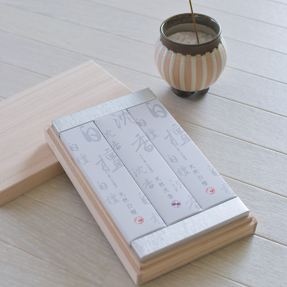 Sandalwood & Agarwood Quartz Crystal Infused Japanese Incense Sticks Gift Set