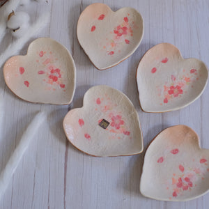 5 Piece Heart Shaped Sakura Petal Biscuit Plate Set