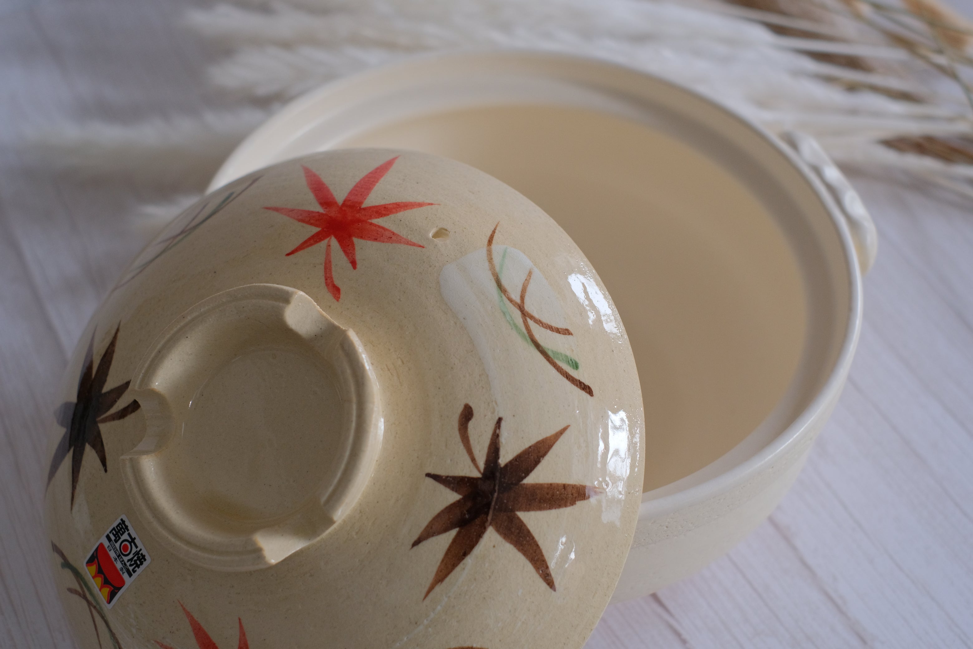 Momiji Cream Maple Bankoware Donabe Clay Pot