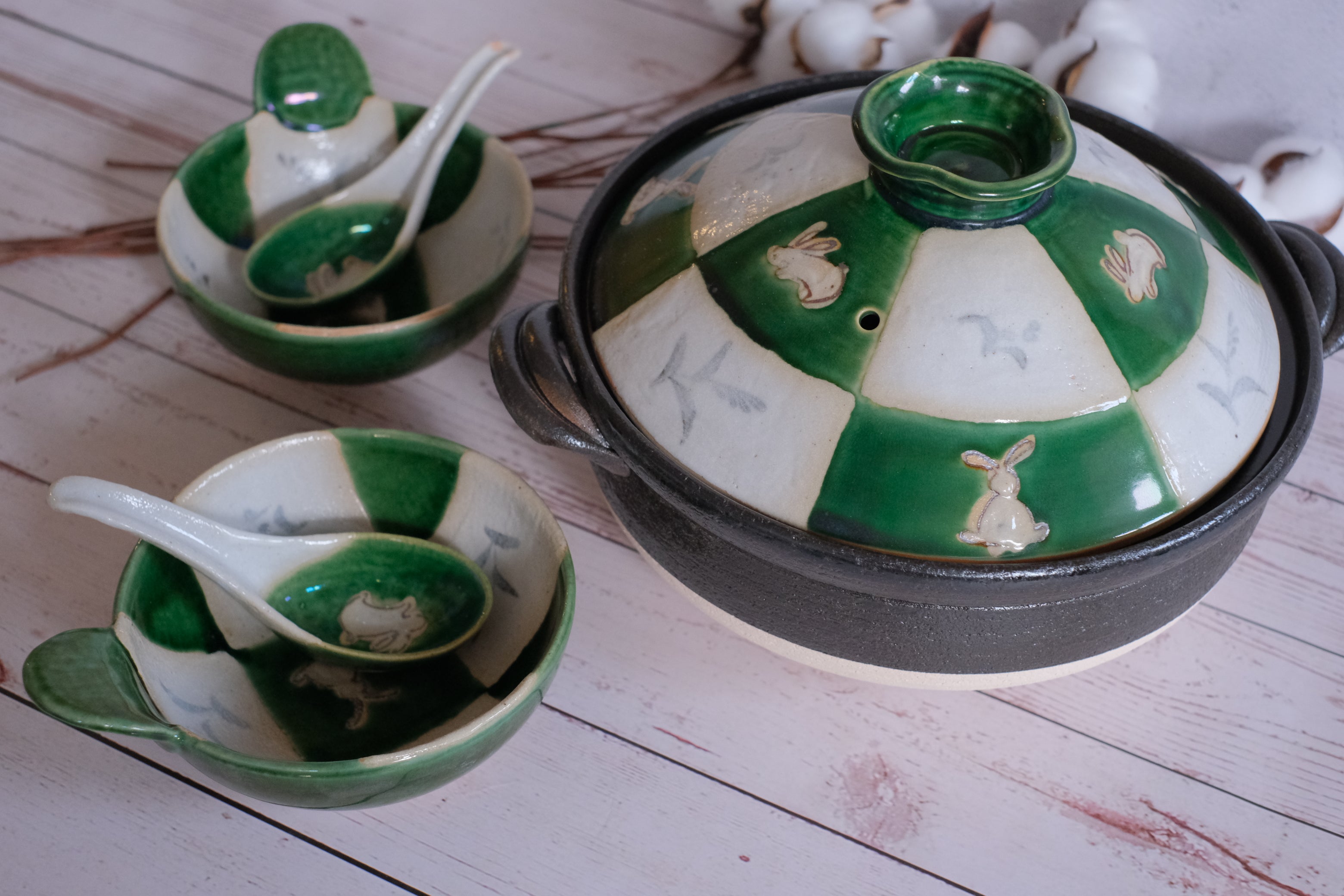 Oribe Rabbit Checkerboard Earthenware Donabe Clay Pot & Bowls