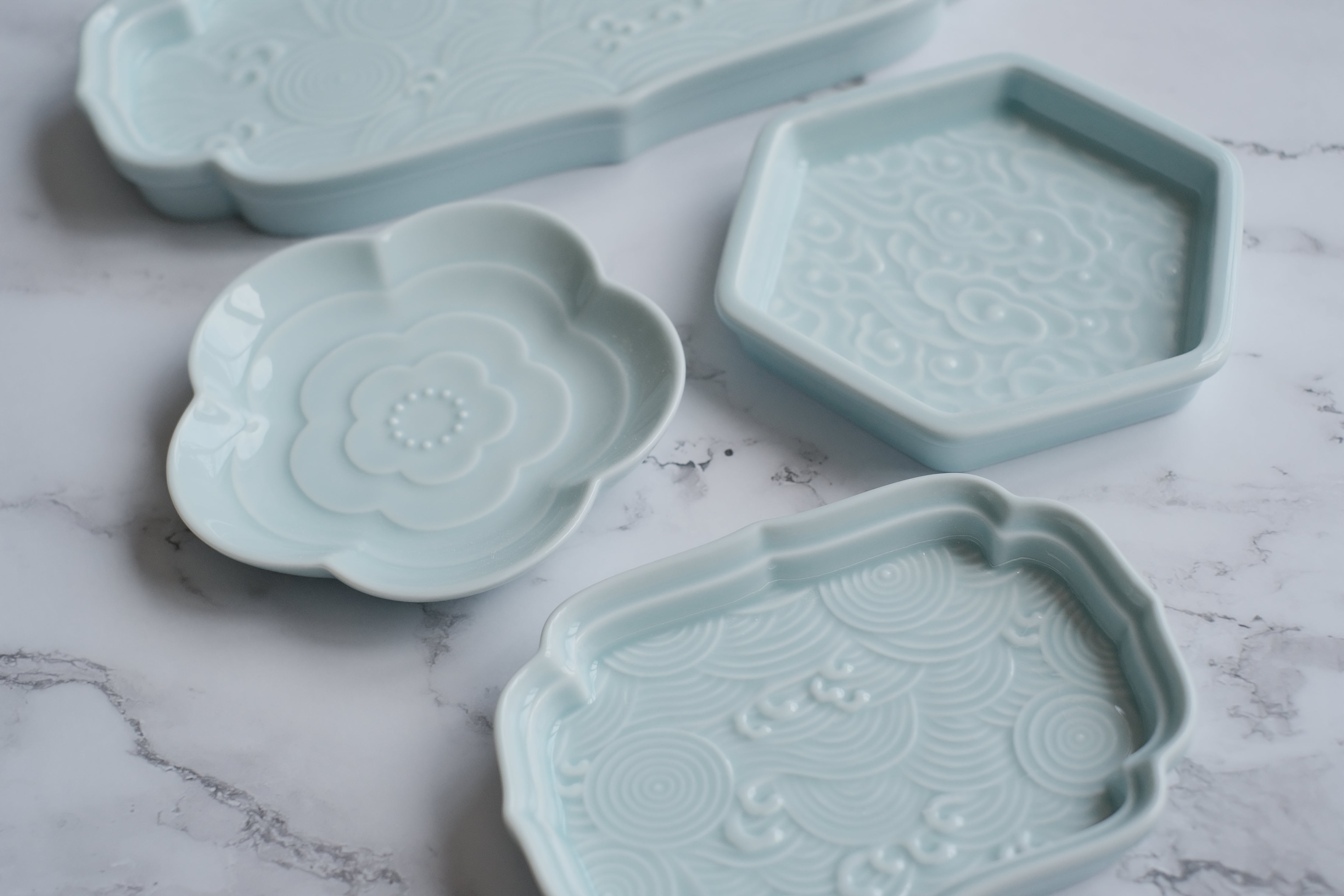 Artistry Applique Porcelain Serveware Tray/ Plate