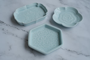 Artistry Applique Porcelain Serveware Tray/ Plate