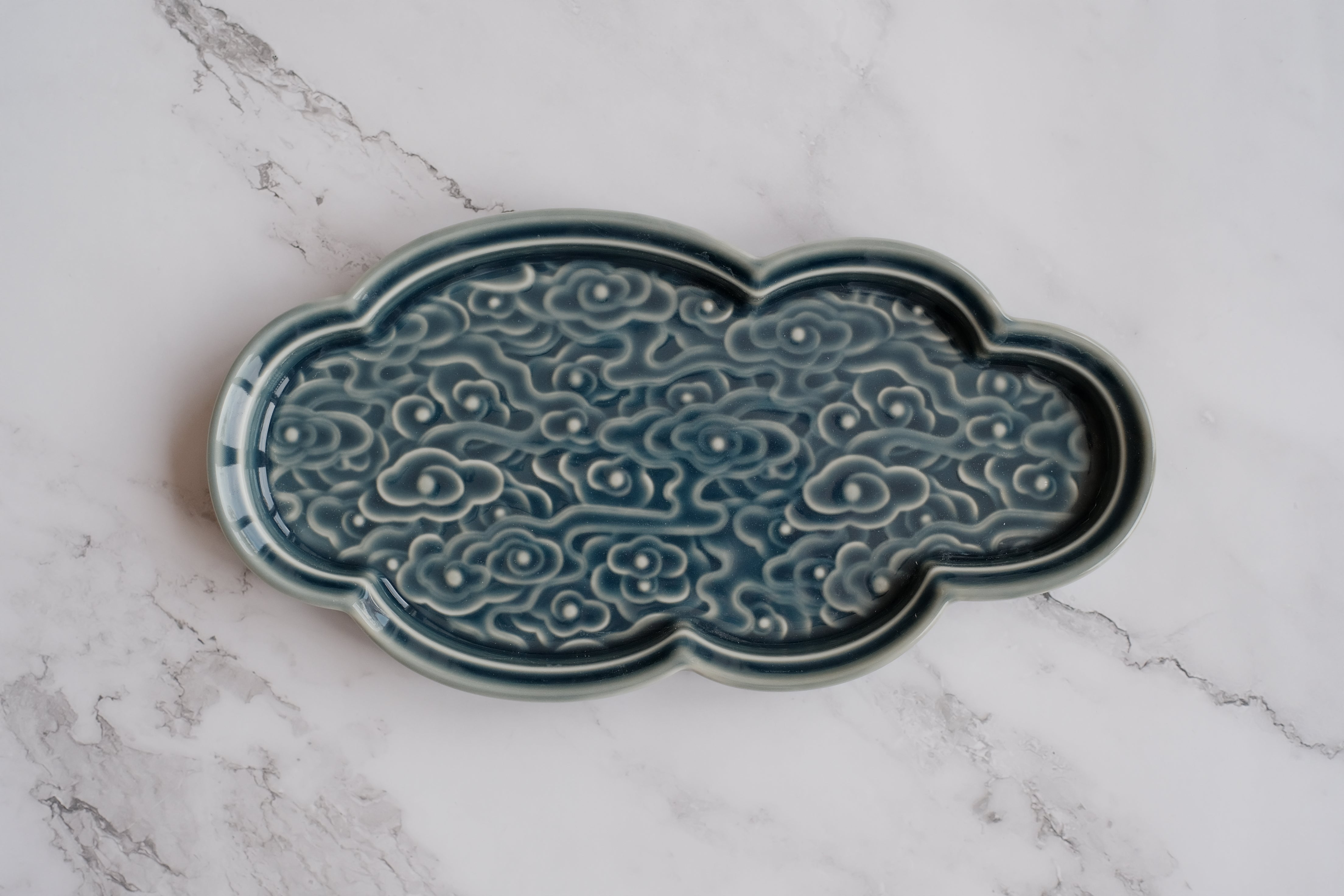 Artistry Applique Porcelain Serveware Tray/ Plate