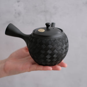 Tokoname Kofu All Black Weave Teapot