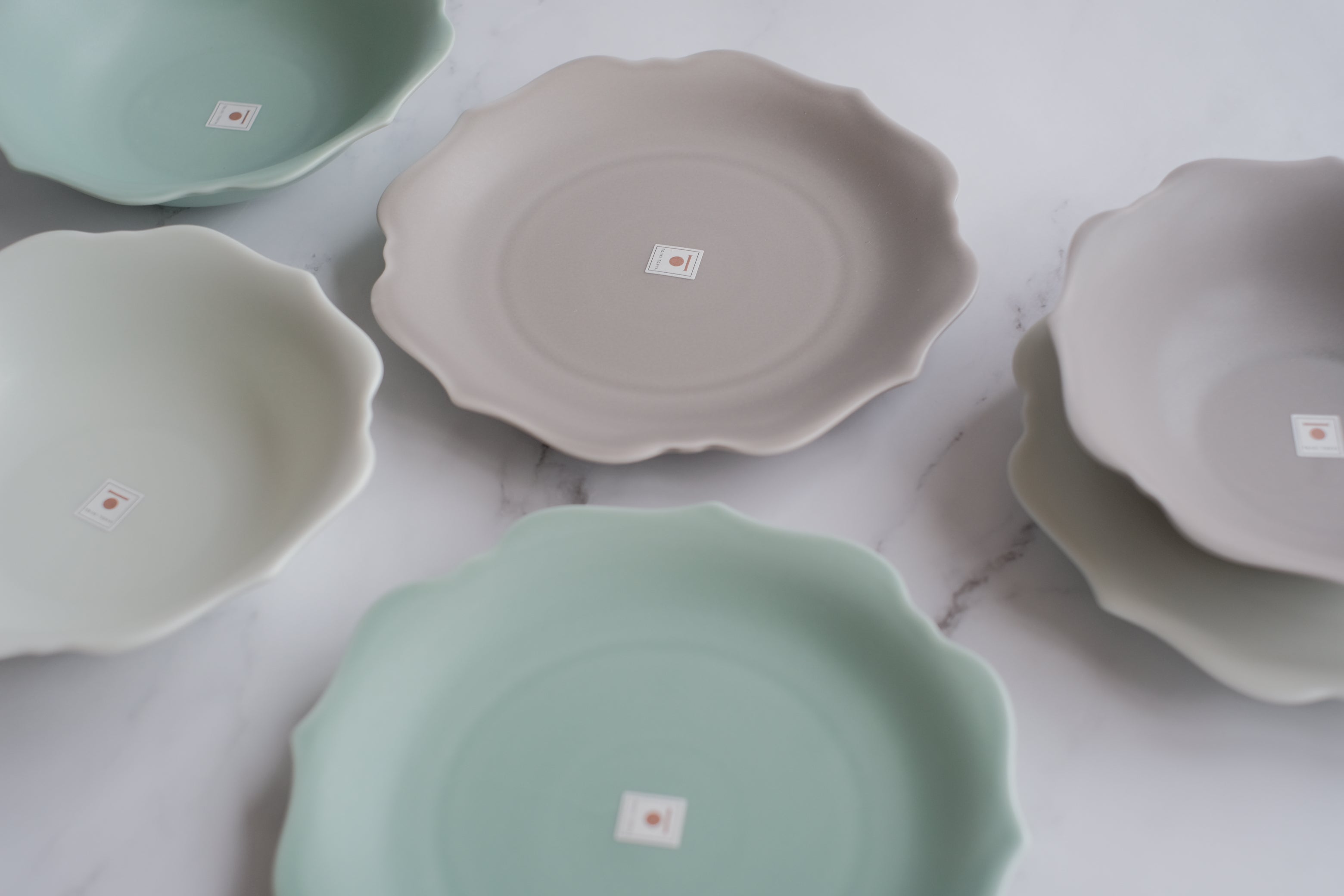 Oda Pottery x Tojiki Tonya Minoyaki Velvet Porcelain Rotana Dessert Plate