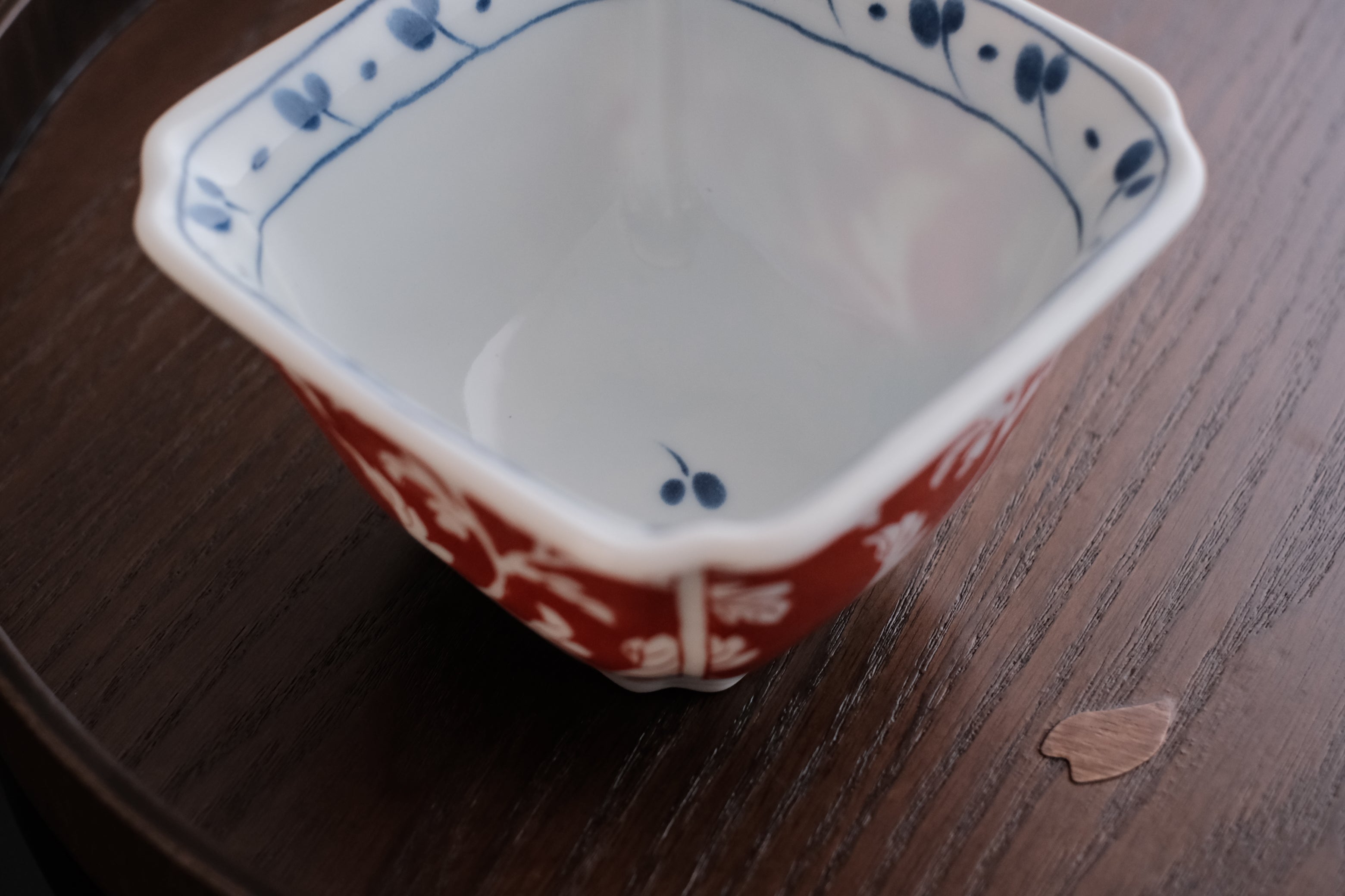 Arabesque Nishiki Koimari Appetizer Dish Set