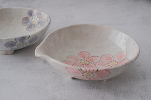 Kohiki Flower Minoyaki Three Legged Lipped Serving Dish & Saucer