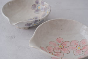 Kohiki Flower Minoyaki Three Legged Lipped Serving Dish & Saucer