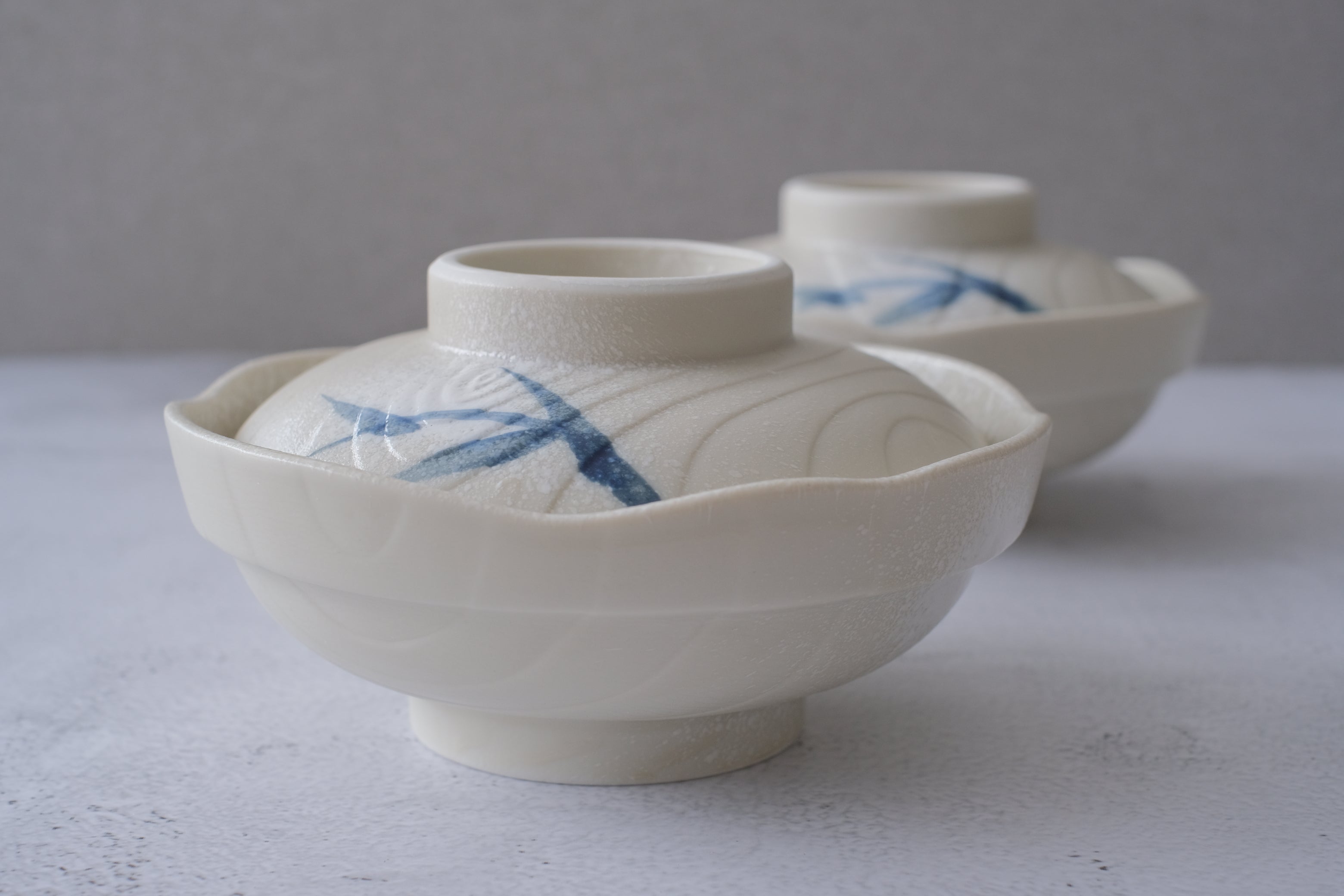 Snowbird Stoneware 2-Way Serving Bowl with Lid