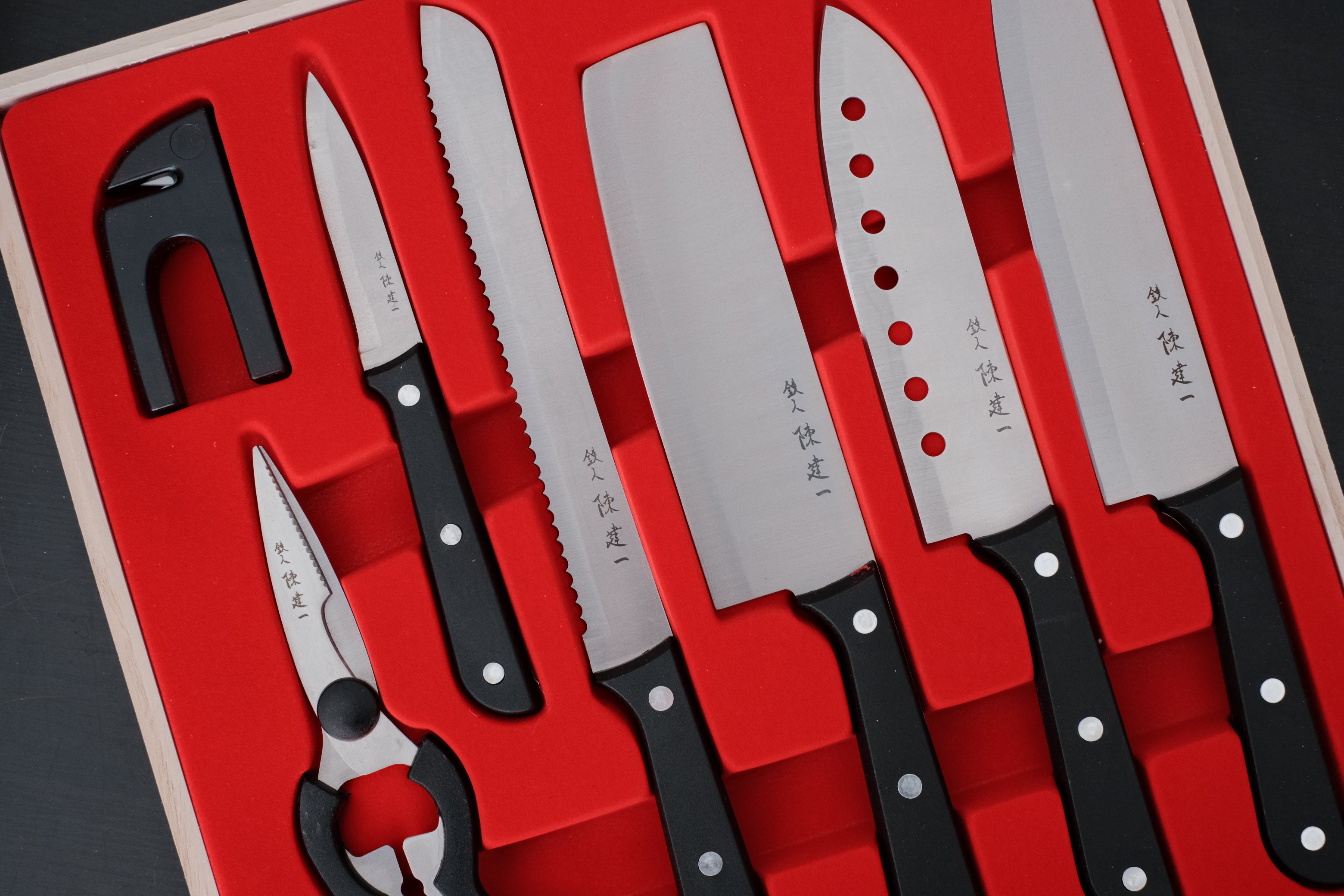 Kenichi x Tamahashi 7 Piece Cuisine Knife Set with Knife Sharpener