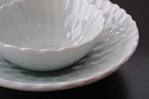 Dahlia Ice Crackle Minoyaki Serving Bowls