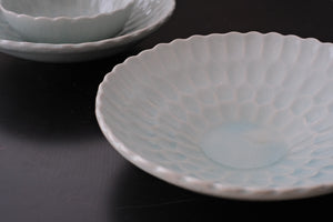 Dahlia Ice Crackle Minoyaki Serving Bowls