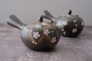 Tokoname Works Hiramaru Sakura Red Clay Teapot