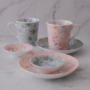 Minoyaki Pink & Blue Sakura Dinnerware Gift Set by Shinzi Katoh