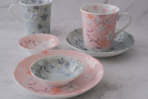 Minoyaki Pink & Blue Sakura Dinnerware Gift Set by Shinzi Katoh