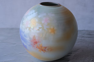 Kutaniyaki Sakura Maple Pastel Ombre Round Vase