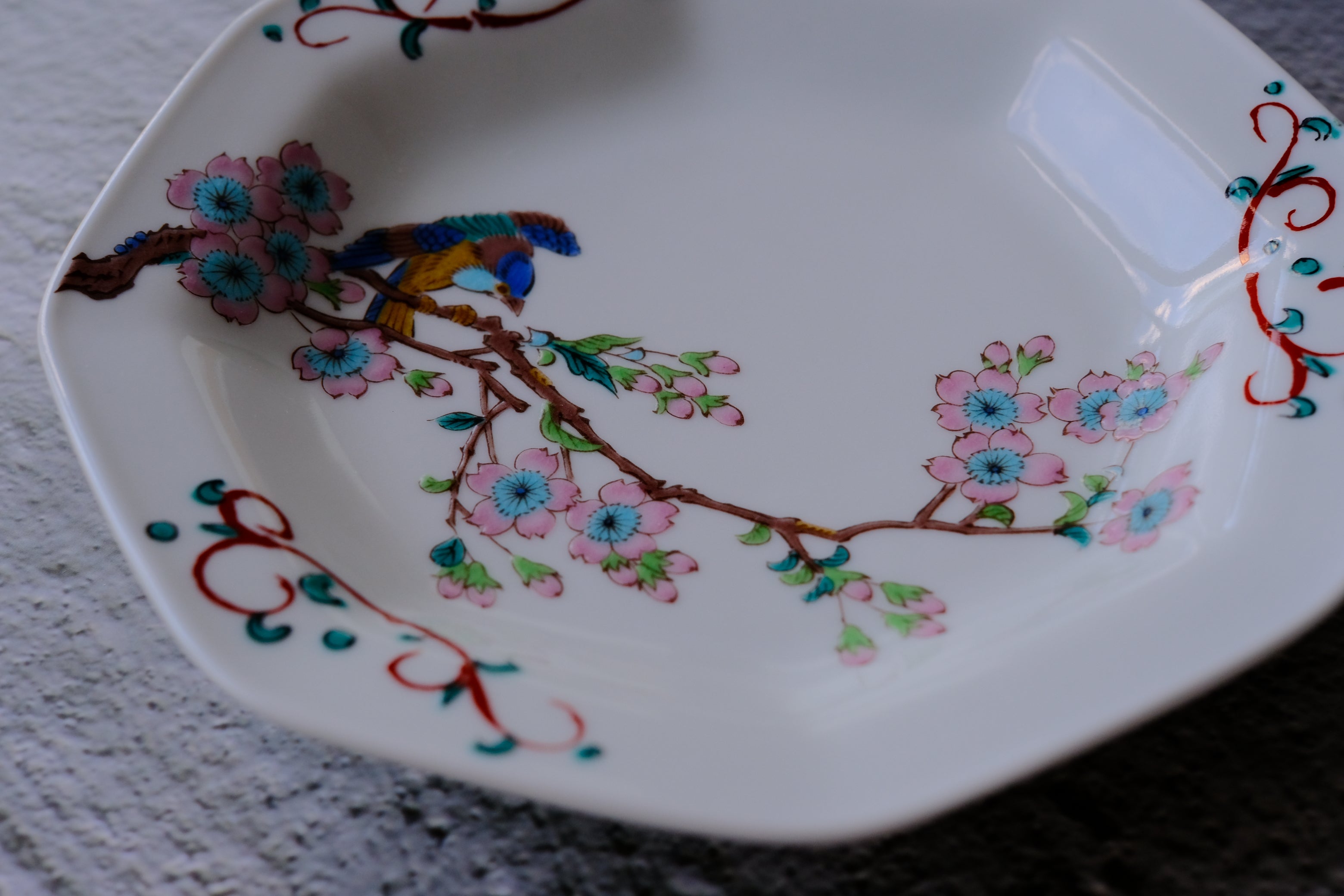 Pre-Order Kutaniyaki Five Colour Octagon Birds & Flowers Dish Set