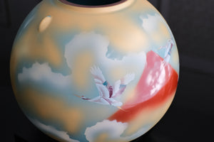 Kutaniyaki Limited Red Fuji & Crane Round Vase