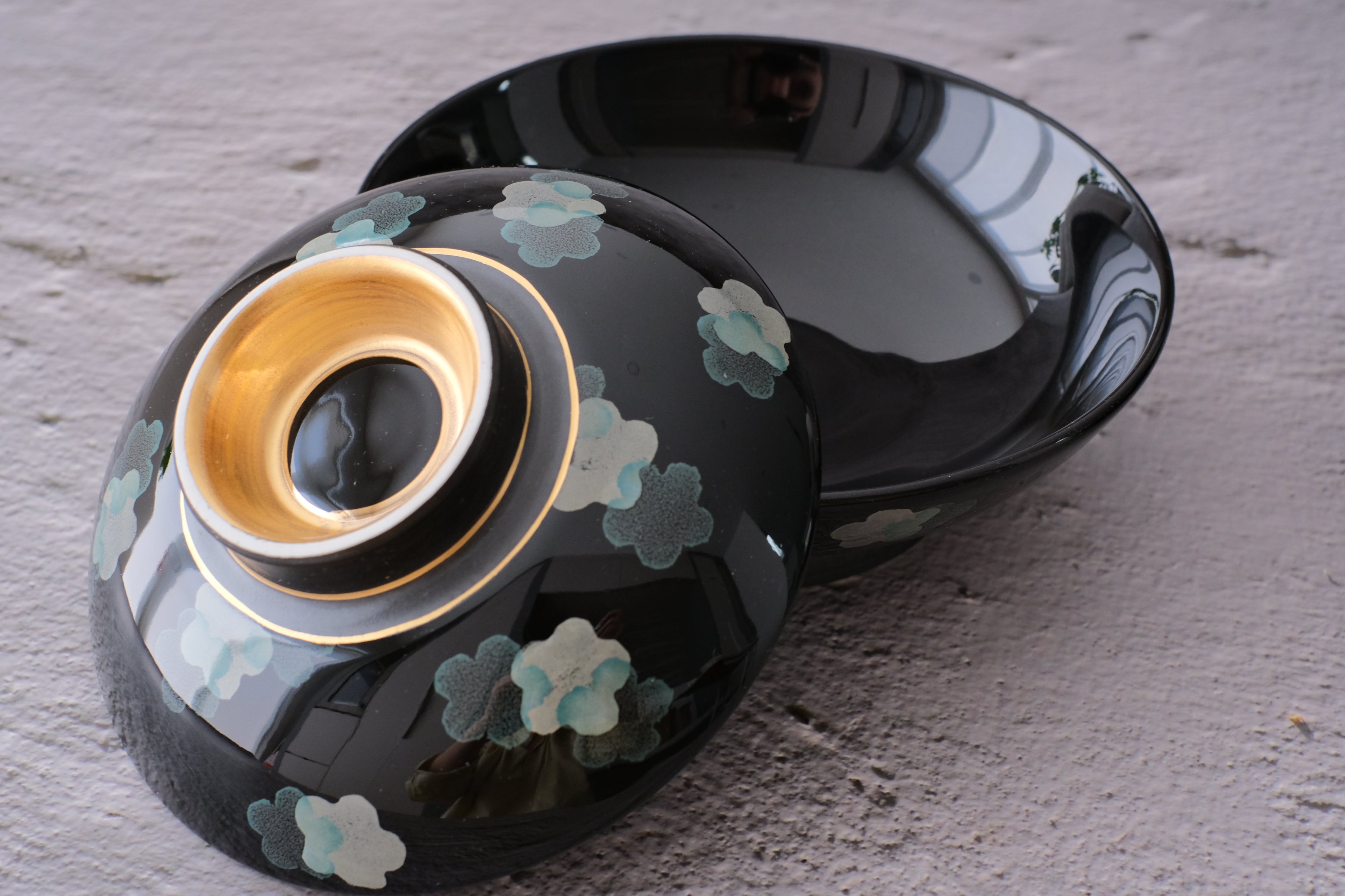 Black Gold Flower Print Chirashi Bowl (Nimonowan) with Lid/ Mukouzuke Dish