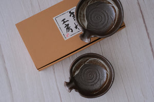 Shino Brush Kataguchi Pair Lipped Bowls with Pouring Sprout