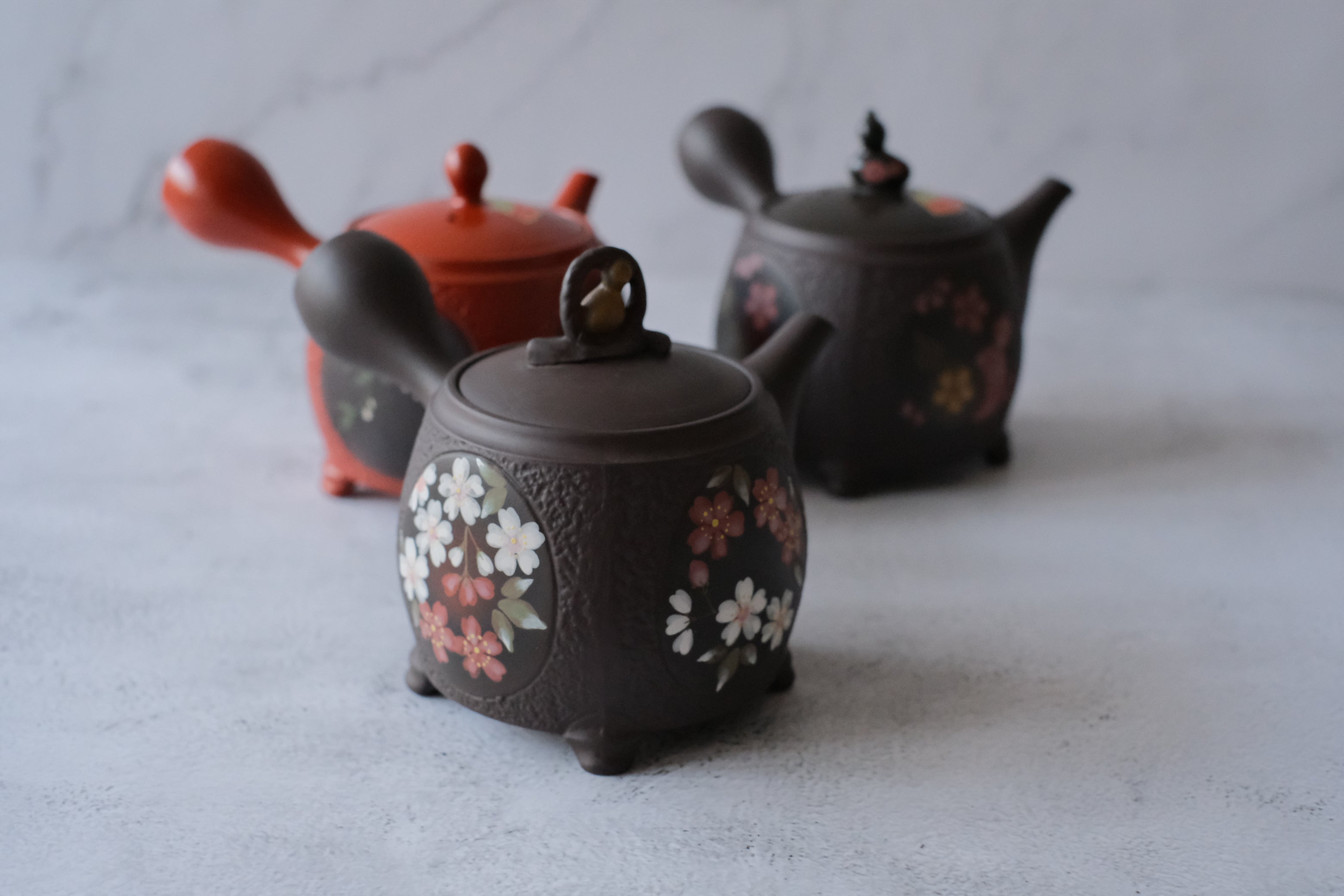 Tokoname Works Chikushun Square Frame Red Clay Teapot – Object of 
