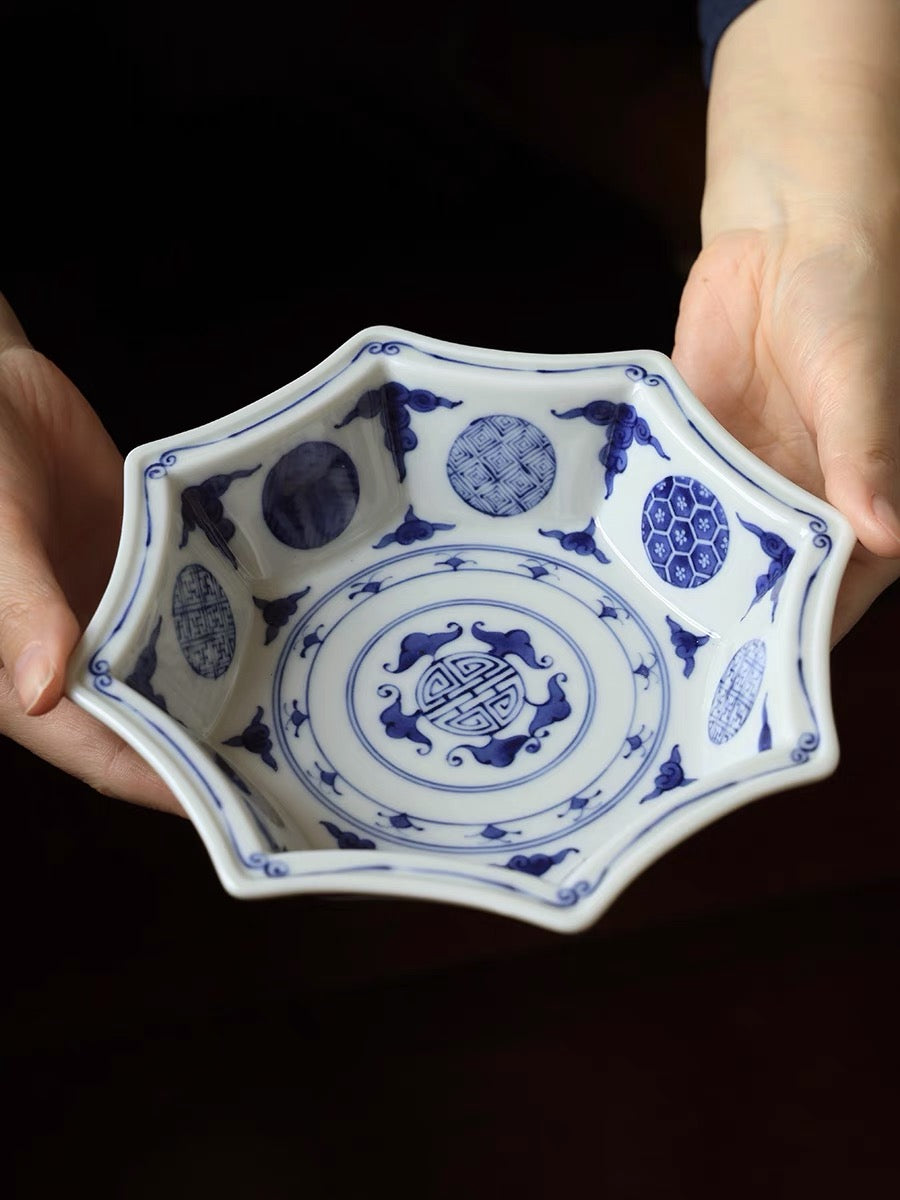 Marumon Pattern Minoyaki Sometsuke Marumon Octagon Serving Bowl – Object of Living