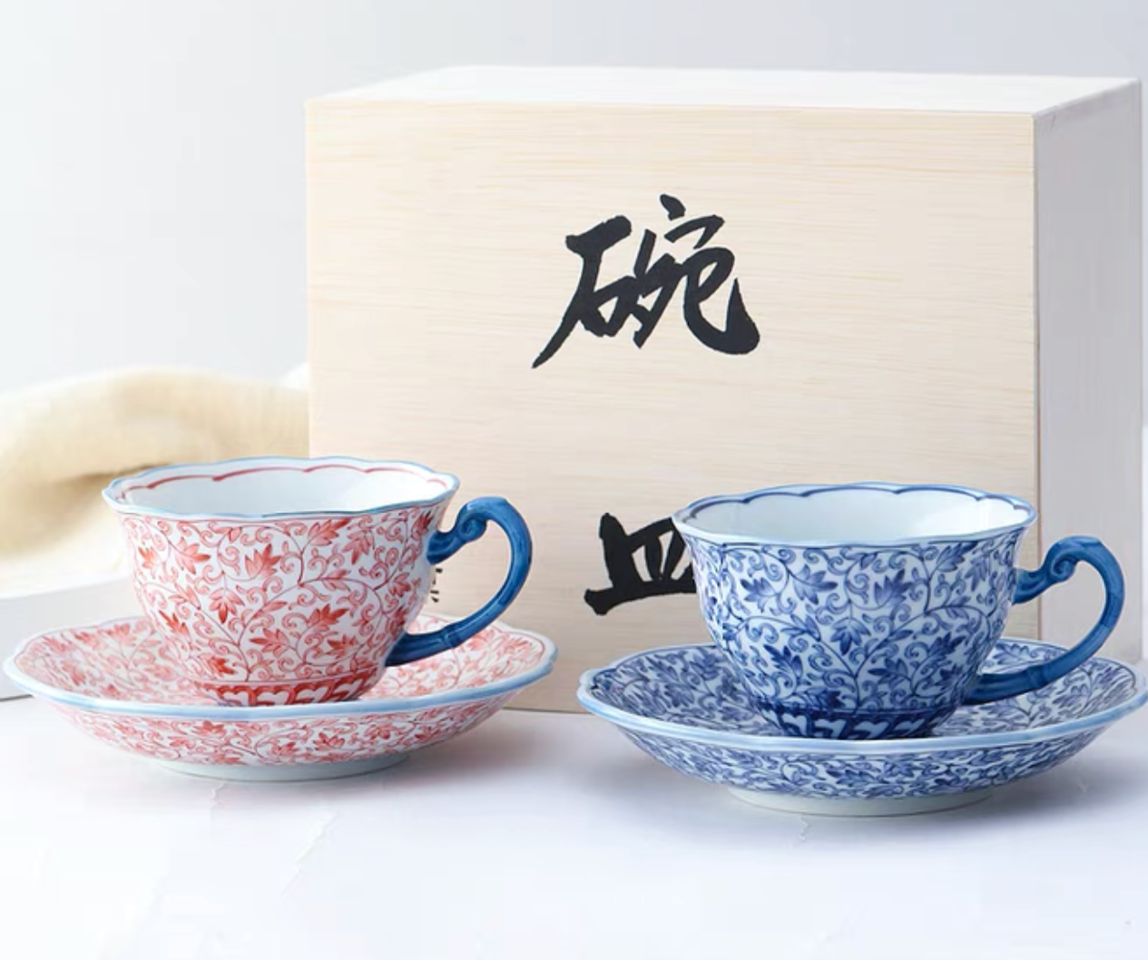 Minoyaki Classic Sometsuke Arabesque Pair Coffee Cup & Saucer Set