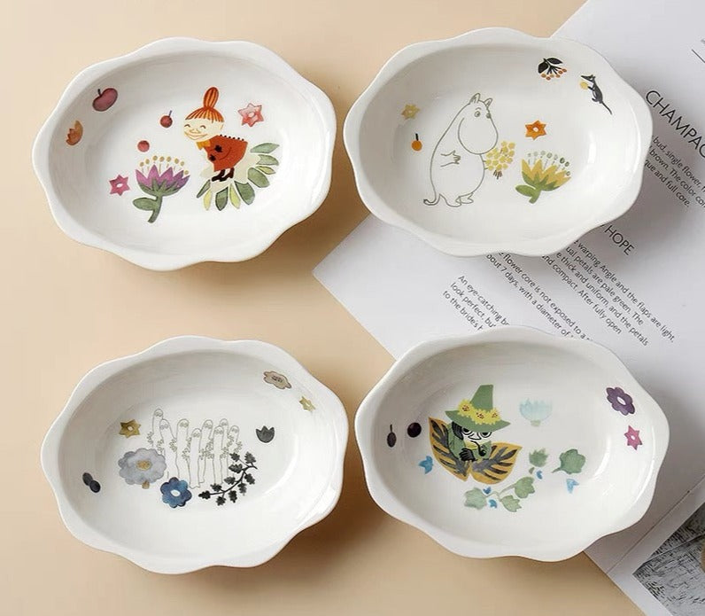 PRE-ORDER Moomin Oval Flower Scalloped Edge Medium Bowl Set