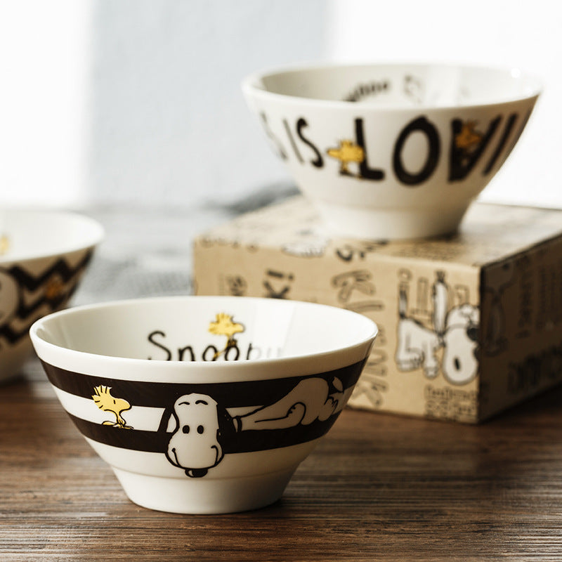 Peanuts Snoopy 4-Pack Stackable 5.5 Decorated Stoneware Bowl Set