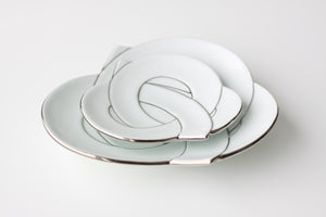 Taseigama Aritayaki Musubi Plate - Tri-knot