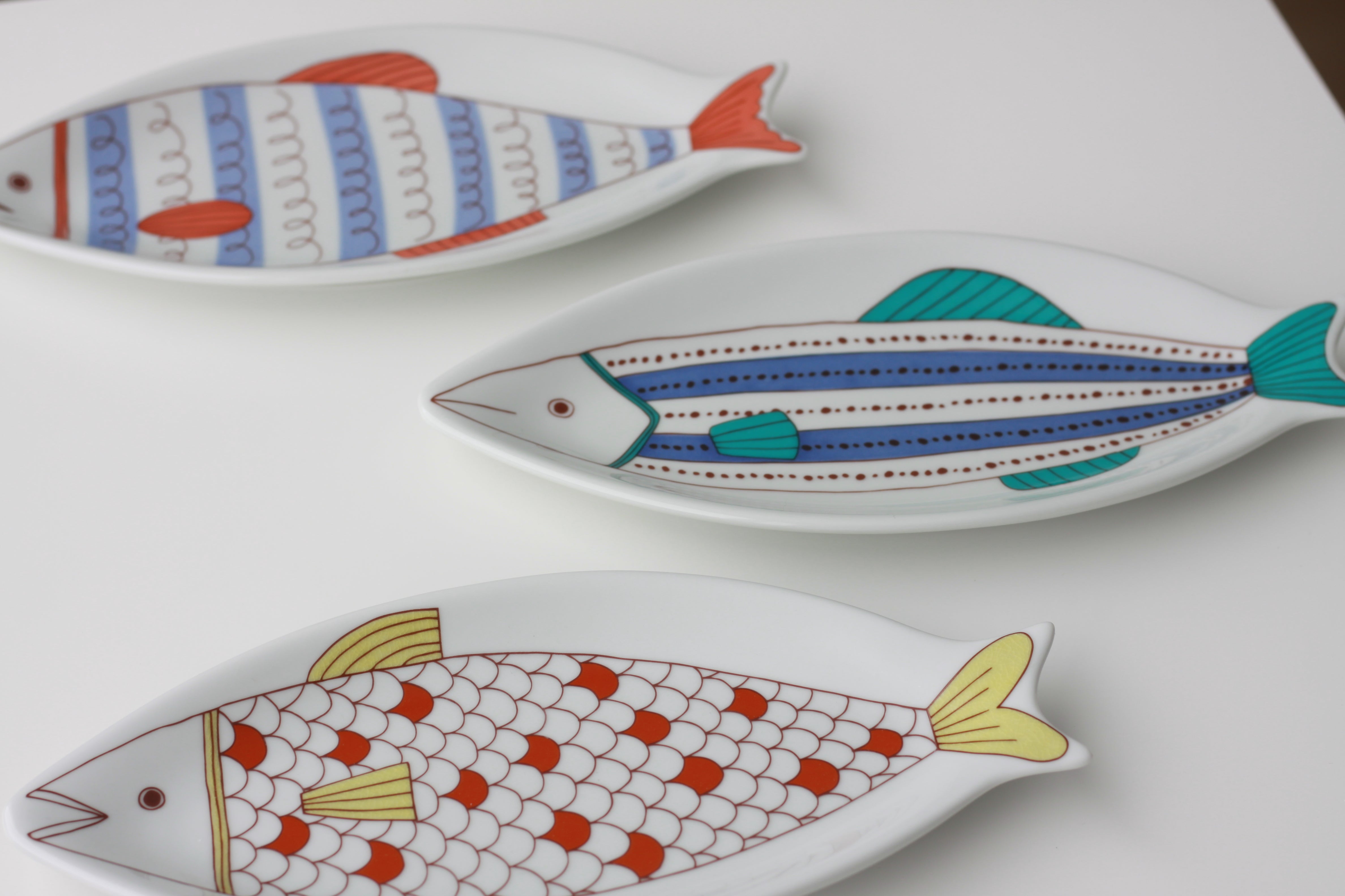 Harekutani Fish Plate - Red Tail