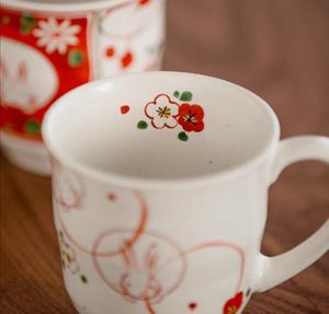 Minoyaki Red & Cream Marumon Floral Pair Bunny Mugs