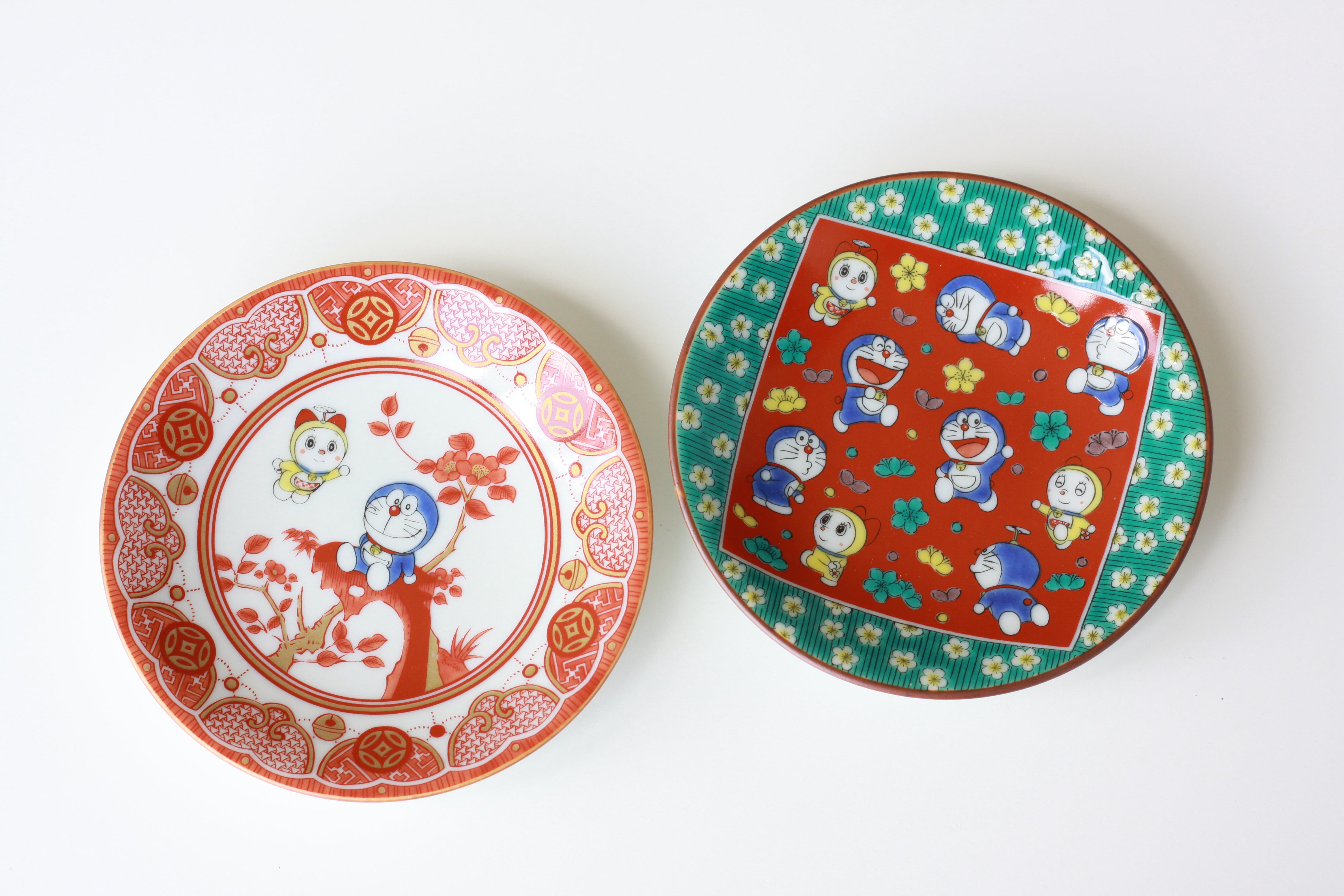Doraemon Kutaniware Plate - Antique Plum Blossoms